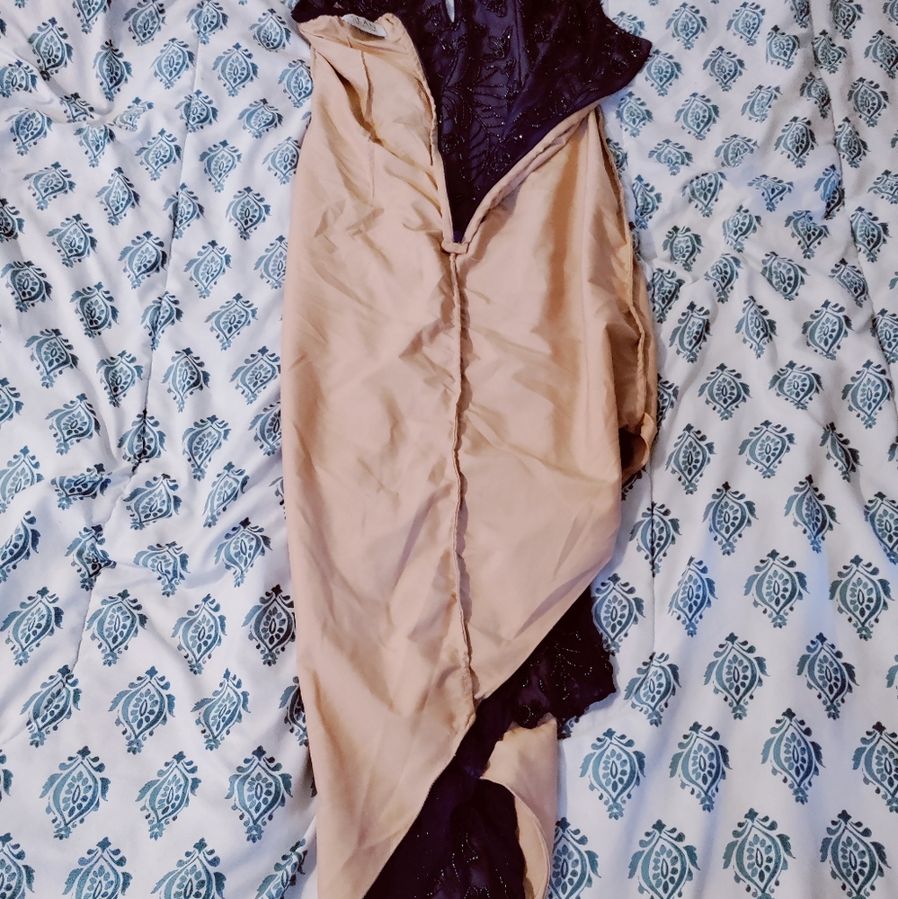 Dress - Picture 11 of 11